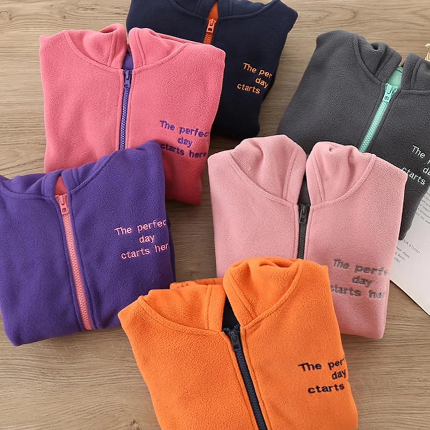 Boys Girls Polar Fleece Jacket Full Zip Hooded Sweatshirt Double-Layer Fleece Hoodie Kids Lightweight Windproof Coat