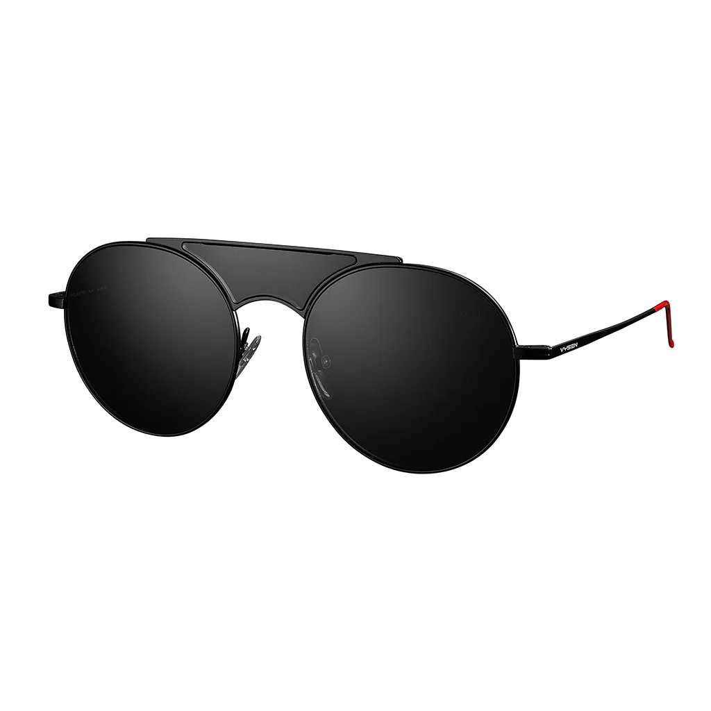 KALAI ARIADNA GUTIERREZ ARMAZON GRIS OSCURO LENTES NEGROS